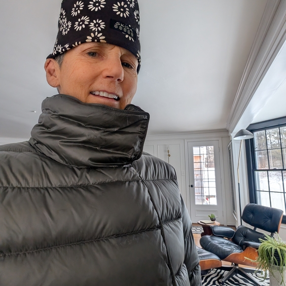 Stio Women's Gray Puffer Jacket - Picture 4 of 10